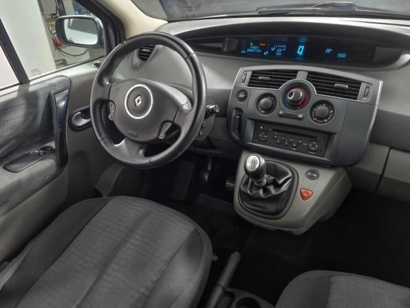 Renault Scenic II Рестайлинг с пробегом 2008 года, цена 406 000 рублей, 275000 км, минивэн, Автокод Объявления
