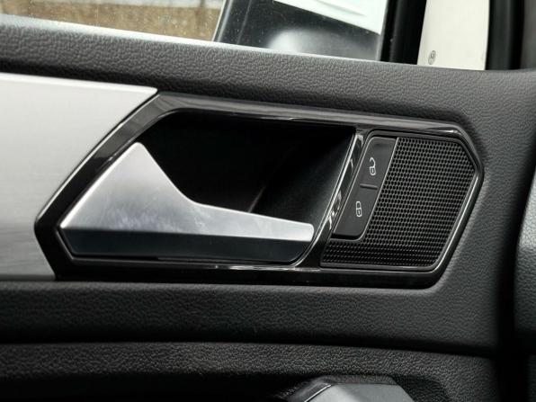 Volkswagen Tiguan II с пробегом 2017 года, цена 2 769 000 рублей, 111149 км, внедорожник, Автокод Объявления