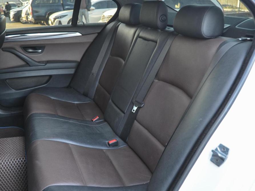 BMW 5 серии VI (F10/F11/F07) Курган  - изображение 8