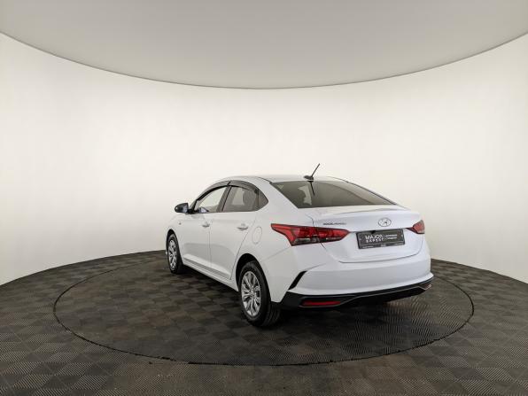 Hyundai Solaris II Рестайлинг с пробегом 2021 года, цена 1 595 000 рублей, 51342 км, седан, Автокод Объявления