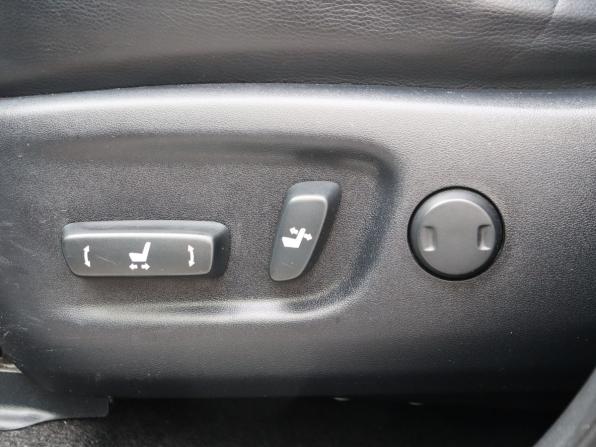 Toyota RAV4 IV (XA40) с пробегом 2013 года, цена 1 500 000 рублей, 299043 км, внедорожник, Автокод Объявления