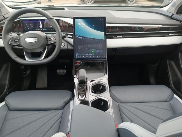 Новый Geely Atlas II 2025 года, цена 3 970 990 рублей, внедорожник, Автокод Объявления