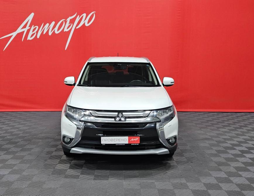Mitsubishi Outlander III Рестайлинг 2 Вологда  - изображение 8