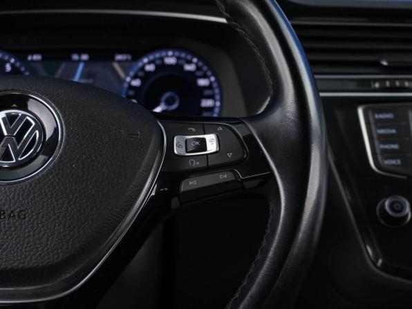 Volkswagen Tiguan II с пробегом 2017 года, цена 2 647 444 рубля, 97192 км, внедорожник, Автокод Объявления