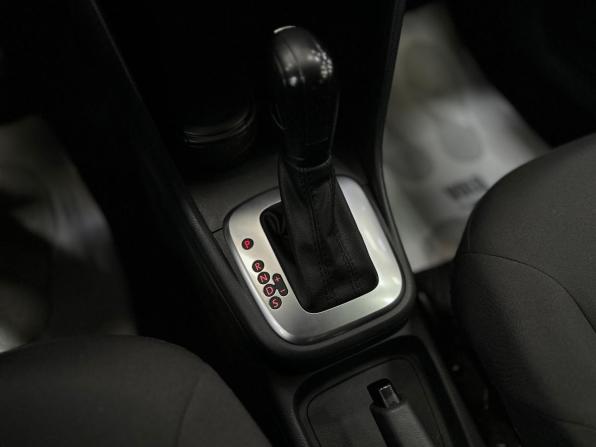 Volkswagen Polo V Рестайлинг с пробегом 2019 года, цена 1 390 000 рублей, 87974 км, седан, Автокод Объявления