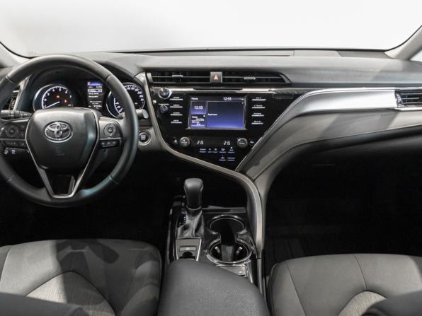 Toyota Camry VIII (XV70) с пробегом 2021 года, цена 2 370 000 рублей, 97460 км, седан, Автокод Объявления