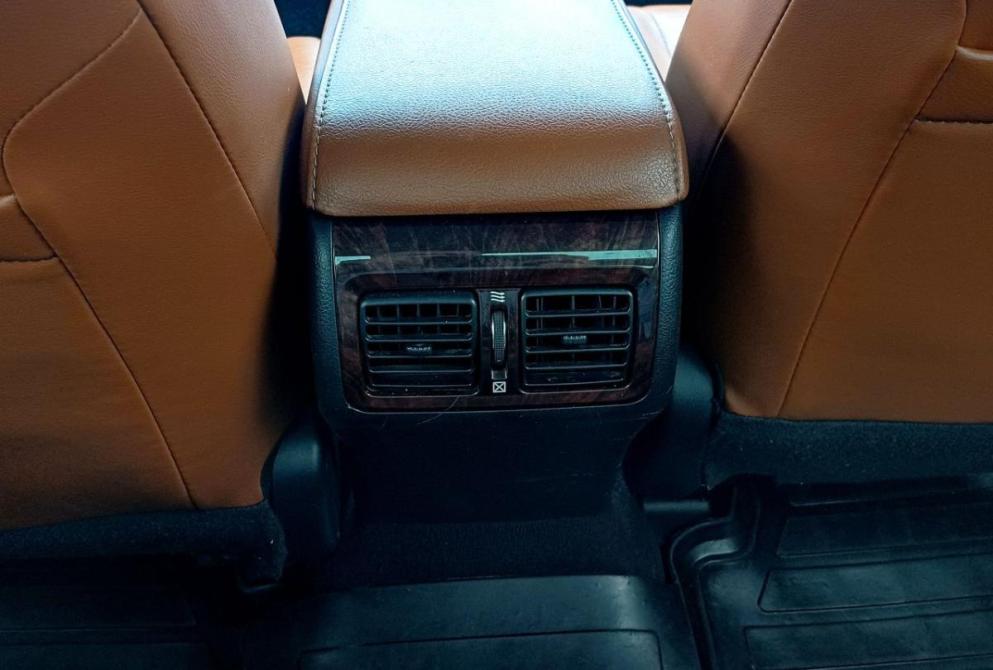 Toyota Camry VII (XV50) Рестайлинг Абакан  - изображение 17