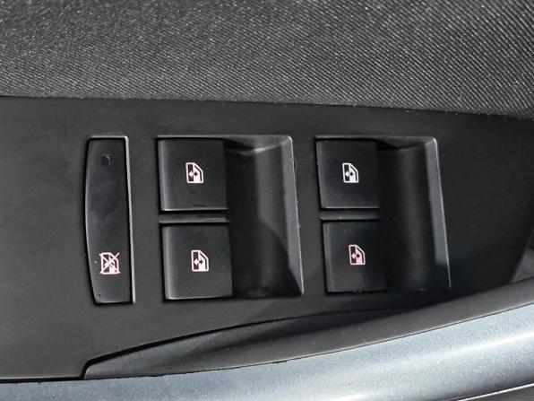 Opel Astra J Рестайлинг с пробегом 2014 года, цена 713 000 рублей, 177564 км, хэтчбек, Автокод Объявления