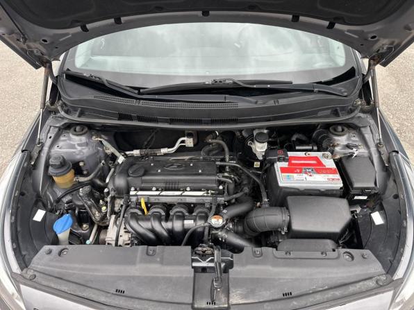 Hyundai Solaris I с пробегом 2014 года, цена 865 000 рублей, 176328 км, седан, Автокод Объявления