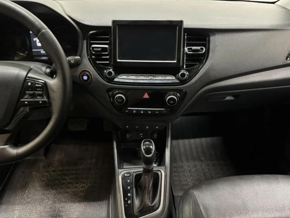 Hyundai Solaris II Рестайлинг с пробегом 2020 года, цена 1 657 000 рублей, 77644 км, седан, Автокод Объявления