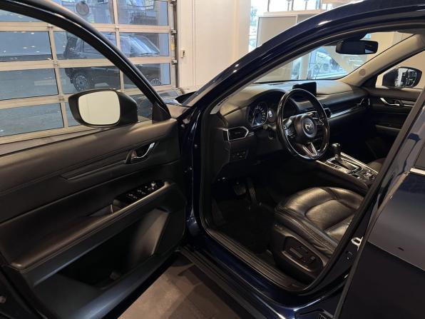 Mazda CX-5 II с пробегом 2017 года, цена 2 795 000 рублей, 124836 км, внедорожник, Автокод Объявления
