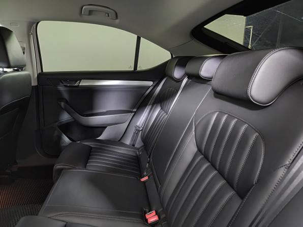 Skoda Superb III с пробегом 2019 года, цена 2 550 000 рублей, 99923 км, лифтбек, Автокод Объявления