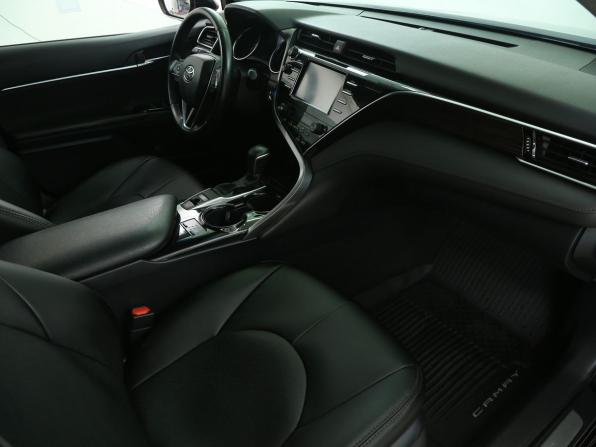Toyota Camry VIII (XV70) с пробегом 2019 года, цена 2 465 000 рублей, 118900 км, седан, Автокод Объявления