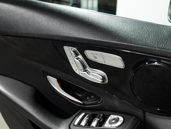 Mercedes-Benz C-Класс IV (W205) Рестайлинг с пробегом 2019 года, цена 2 699 700 рублей, 167632 км, седан, Автокод Объявления