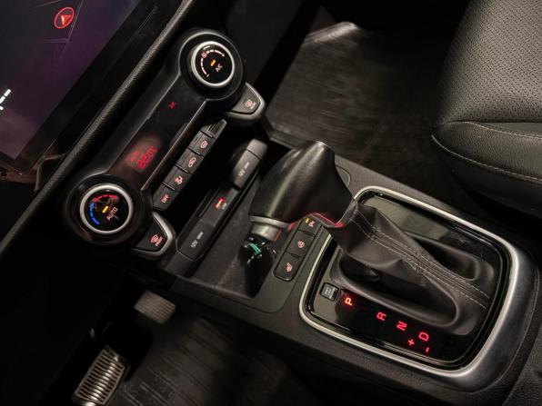 Kia Rio IV Рестайлинг с пробегом 2021 года, цена 1 470 000 рублей, 170402 км, хэтчбек, Автокод Объявления