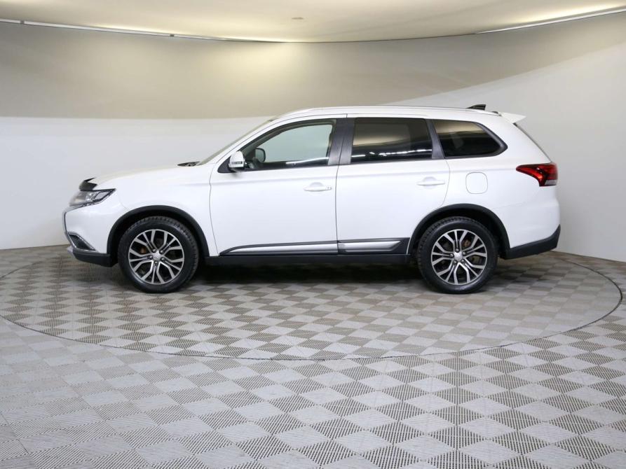Mitsubishi Outlander III Рестайлинг 2 Санкт-Петербург  - изображение 8