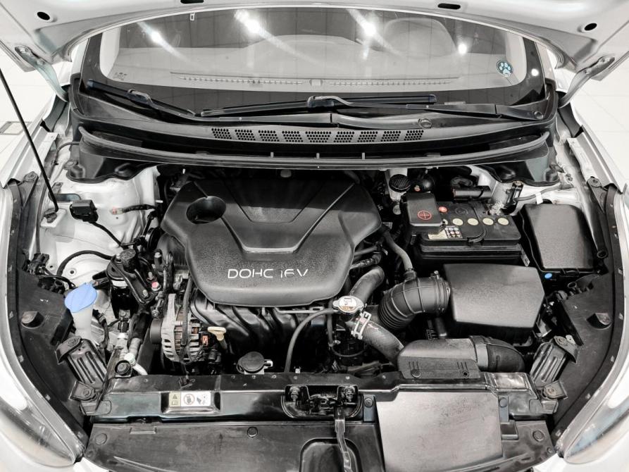Hyundai Elantra V (MD) Рестайлинг Казань  - изображение 11