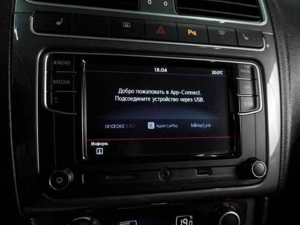 Volkswagen Polo V Рестайлинг с пробегом 2019 года, цена 1 334 000 рублей, 151414 км, седан, Автокод Объявления