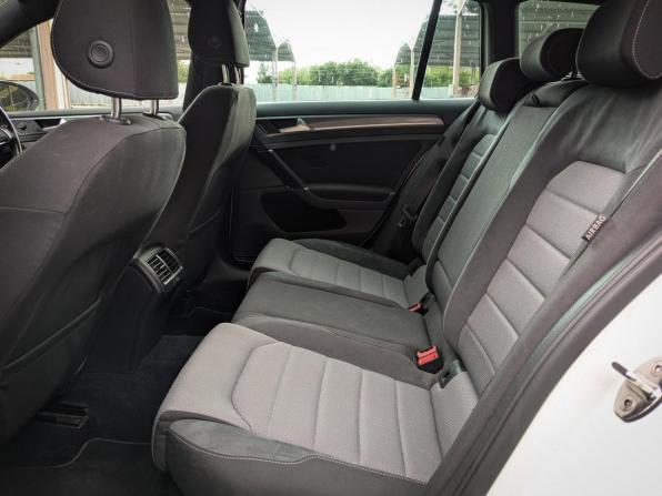 Volkswagen Golf VII с пробегом 2014 года, цена 1 324 900 рублей, 165000 км, универсал, Автокод Объявления