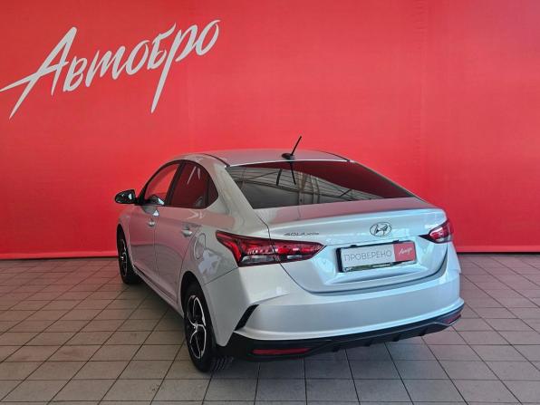 Hyundai Solaris II Рестайлинг с пробегом 2021 года, цена 1 449 000 рублей, 125558 км, седан, Автокод Объявления