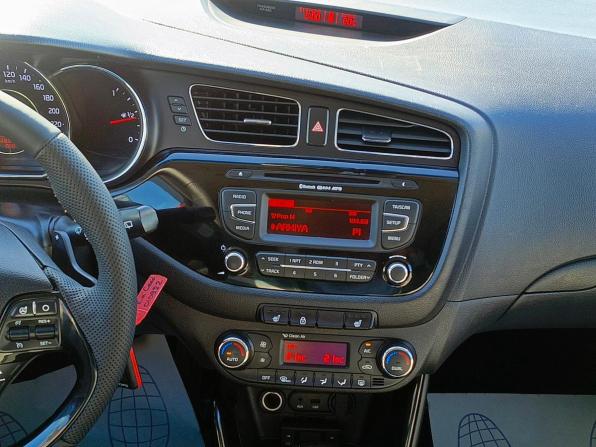 Kia Ceed II с пробегом 2013 года, цена 1 159 995 рублей, 143713 км, хэтчбек, Автокод Объявления