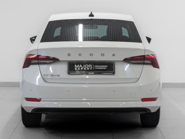 Skoda Octavia IV (A8) с пробегом 2021 года, цена 2 410 000 рублей, 39440 км, лифтбек, Автокод Объявления