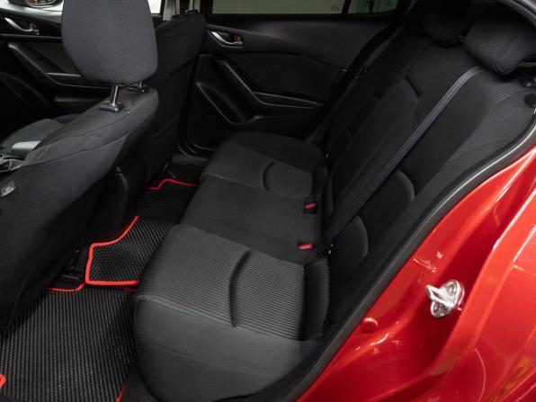 Mazda 3 III (BM) с пробегом 2013 года, цена 1 299 000 рублей, 134115 км, седан, Автокод Объявления