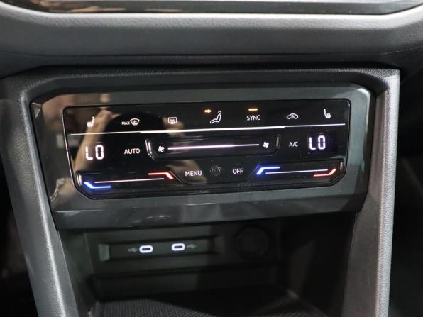 Volkswagen Tiguan II Рестайлинг с пробегом 2021 года, цена 2 690 000 рублей, 100228 км, внедорожник, Автокод Объявления