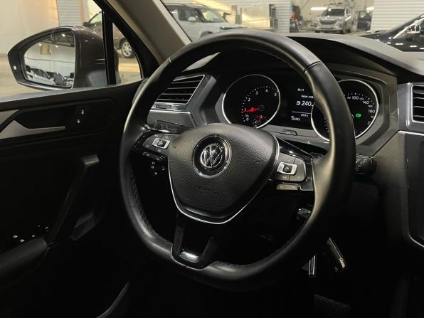 Volkswagen Tiguan II с пробегом 2018 года, цена 2 020 000 рублей, 122375 км, внедорожник, Автокод Объявления