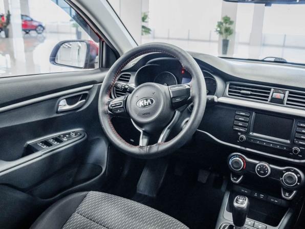 Kia Rio IV с пробегом 2018 года, цена 1 400 000 рублей, 83127 км, седан, Автокод Объявления