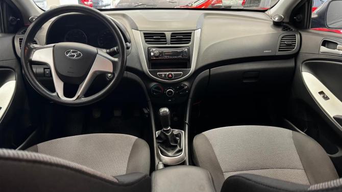 Hyundai Solaris I с пробегом 2011 года, цена 610 000 рублей, 147991 км, седан, Автокод Объявления