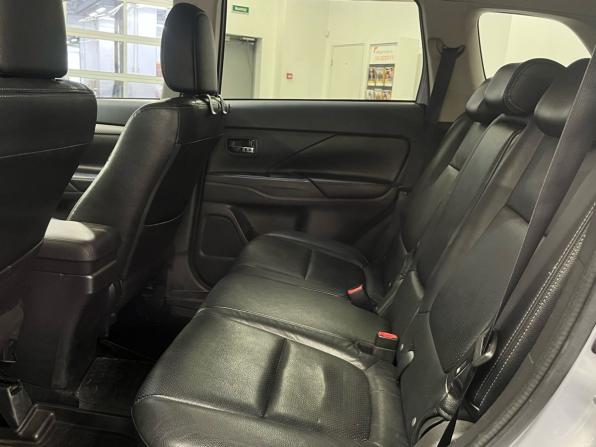 Mitsubishi Outlander III с пробегом 2012 года, цена 1 349 000 рублей, 172907 км, внедорожник, Автокод Объявления