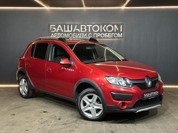 Renault Sandero II с пробегом 2015 года, цена 950 000 рублей, 104964 км, хэтчбек, Автокод Объявления