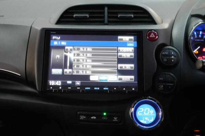 Honda Fit Shuttle I с пробегом 2013 года, цена 999 000 рублей, 108000 км, универсал, Автокод Объявления
