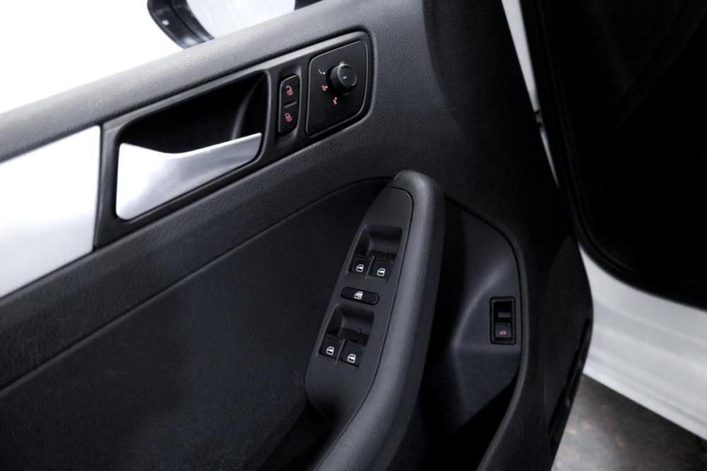 Volkswagen Jetta VI Рестайлинг Тюмень  - изображение 20