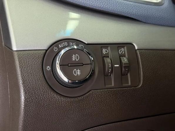Opel Mokka I с пробегом 2014 года, цена 1 399 000 рублей, 109000 км, внедорожник, Автокод Объявления