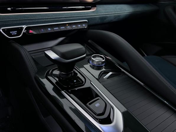Geely Monjaro I с пробегом 2023 года, цена 3 350 000 рублей, 18812 км, внедорожник, Автокод Объявления