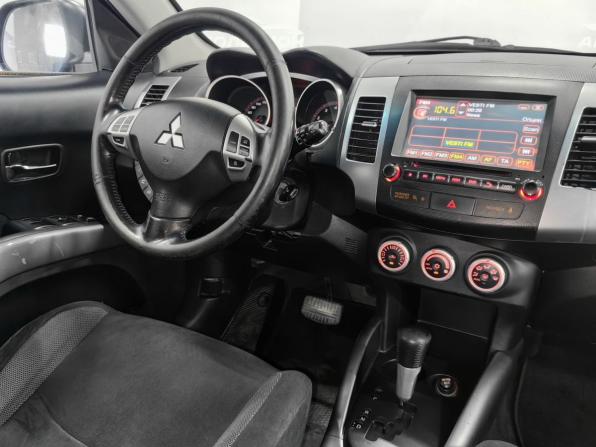 Mitsubishi Outlander II с пробегом 2007 года, цена 1 050 000 рублей, 300200 км, внедорожник, Автокод Объявления