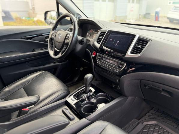 Honda Pilot III с пробегом 2018 года, цена 2 575 000 рублей, 243000 км, внедорожник, Автокод Объявления