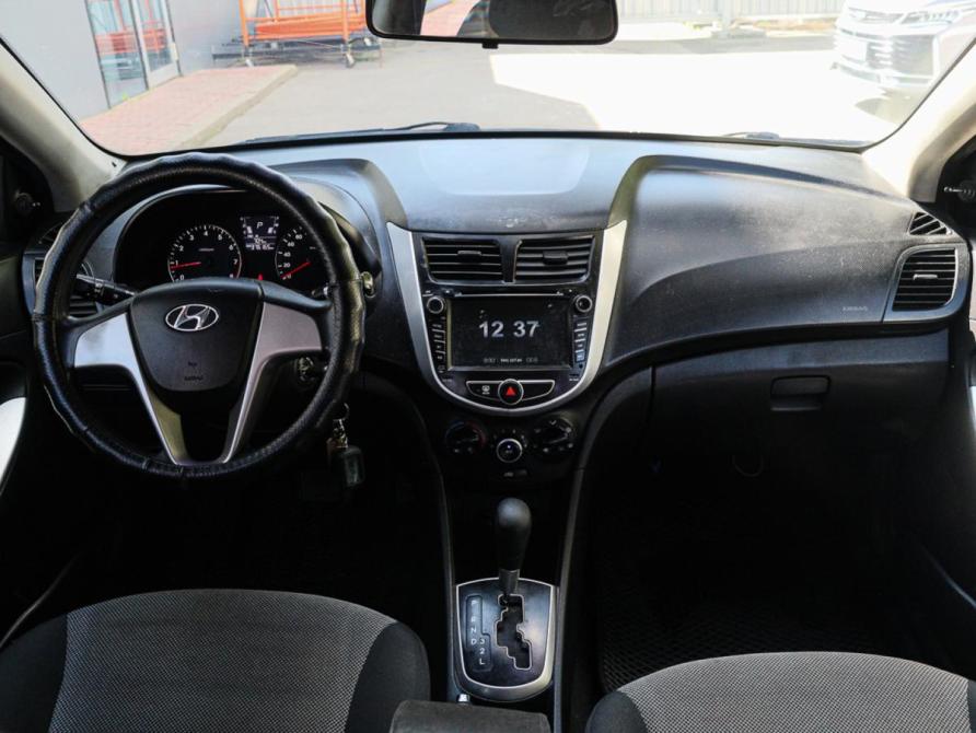Hyundai Solaris I Москва  - изображение 8