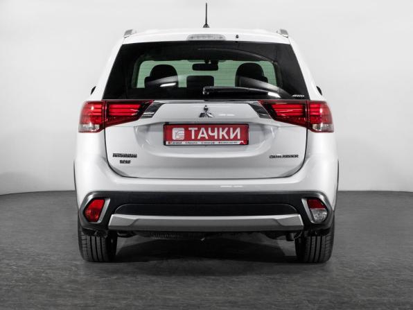 Mitsubishi Outlander III Рестайлинг 2 с пробегом 2015 года, цена 1 950 500 рублей, 93080 км, внедорожник, Автокод Объявления