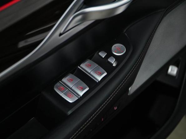 BMW 7 серии VI (G11/G12) Рестайлинг с пробегом 2019 года, цена 5 177 077 рублей, 159772 км, седан, Автокод Объявления