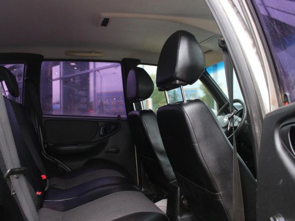 Chevrolet Niva I Рестайлинг с пробегом 2010 года, цена 361 000 рублей, 131800 км, внедорожник, Автокод Объявления