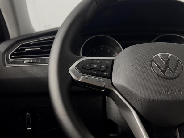Volkswagen Tiguan II Рестайлинг с пробегом 2021 года, цена 2 388 100 рублей, 190952 км, внедорожник, Автокод Объявления