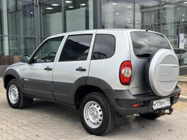 Chevrolet Niva I Рестайлинг с пробегом 2018 года, цена 730 000 рублей, 67000 км, внедорожник, Автокод Объявления