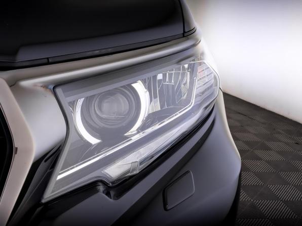 Toyota Land Cruiser Prado 150 Series Рестайлинг 3 с пробегом 2021 года, цена 6 799 000 рублей, 64128 км, внедорожник, Автокод Объявления