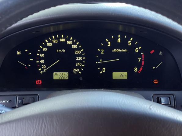 Nissan Maxima V (A33) с пробегом 2001 года, цена 298 000 рублей, 303319 км, седан, Автокод Объявления