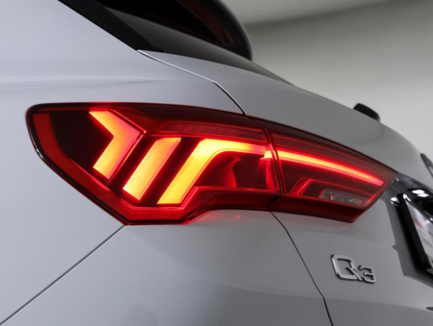 Audi Q3 II (F3) Москва  - изображение 21