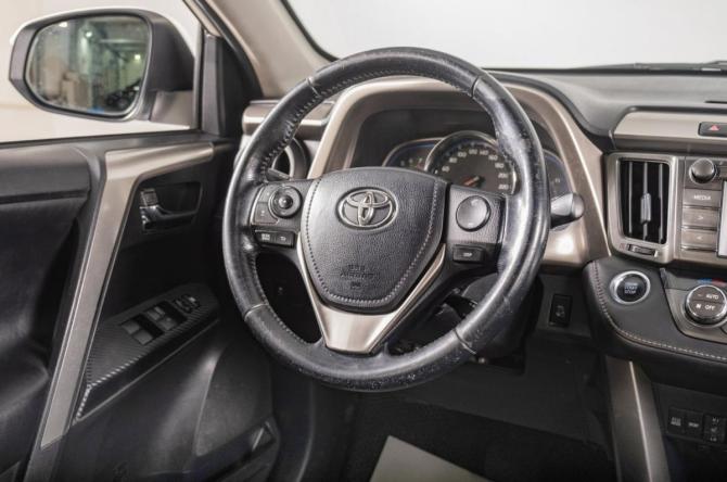 Toyota RAV4 IV (XA40) с пробегом 2014 года, цена 1 999 000 рублей, 237500 км, внедорожник, Автокод Объявления