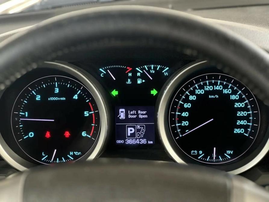 Toyota Land Cruiser 200 Series Екатеринбург  - изображение 17